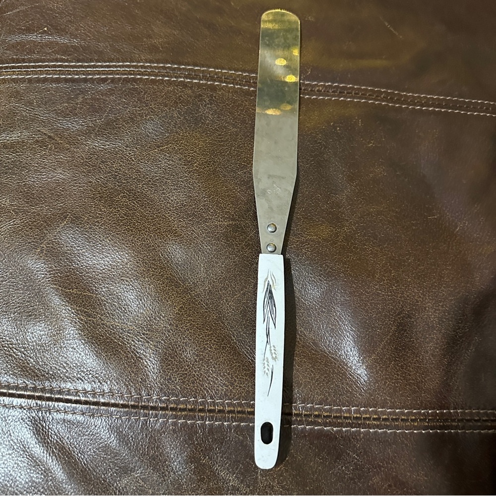 Vintage Ashton wheat Cake Spatula‎ Icing Spreader